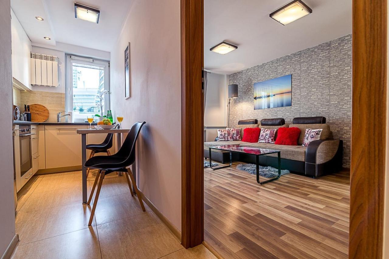 Panska 3 - Apartment With Balcony By Noclegi Renters Warschau Exterior foto